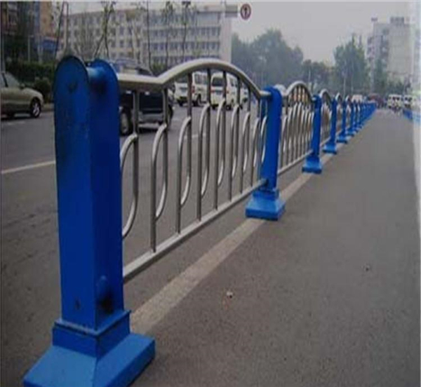 惠州不锈钢防撞栏杆生产制造工艺